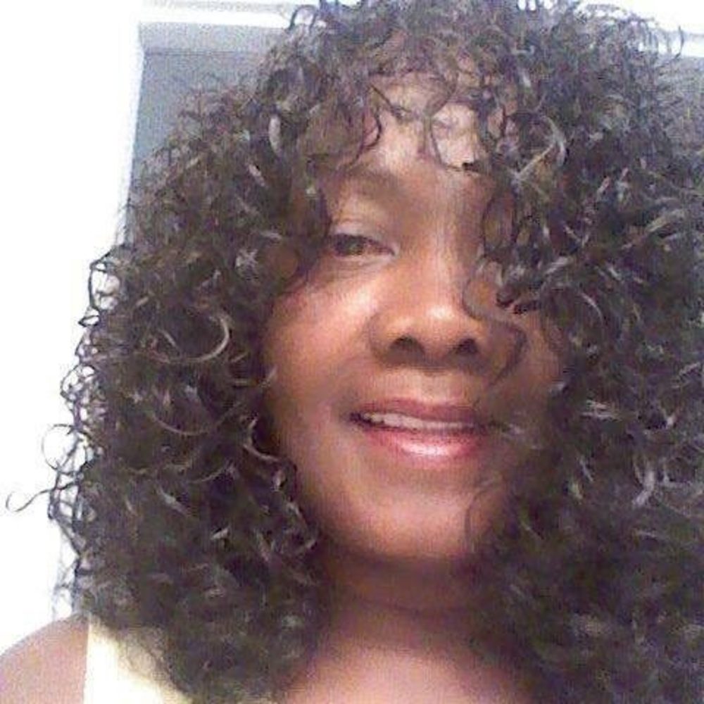 Meet your Posher, Beverly
